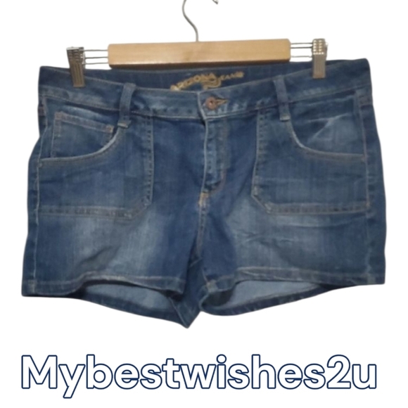 Arizona Jeans Shorts Womens Size 13 Junior Sizing Blue Denim Women's Shorts - Picture 1 of 8